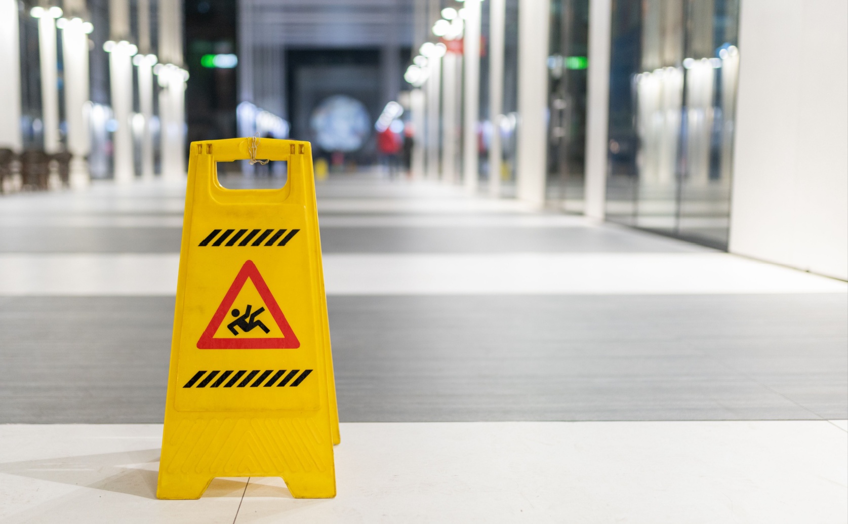 Padec na javni površini